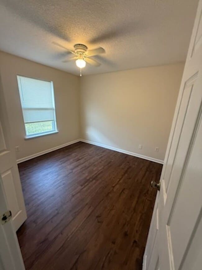 Building Photo - 3 bed/2 bath in Middleburg, FL