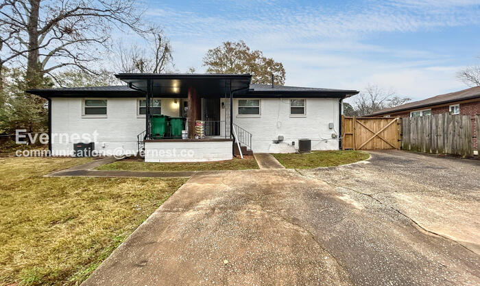 Building Photo - 2033 Nettie Ct