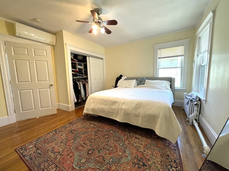 Building Photo - 15 Westbourne Rd