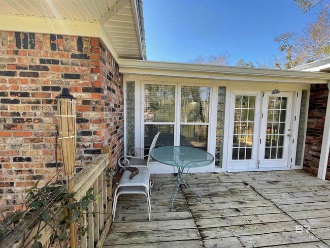 Building Photo - 353 S School St