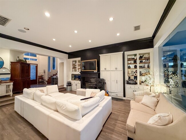 Building Photo - 15318 Beecham Dr