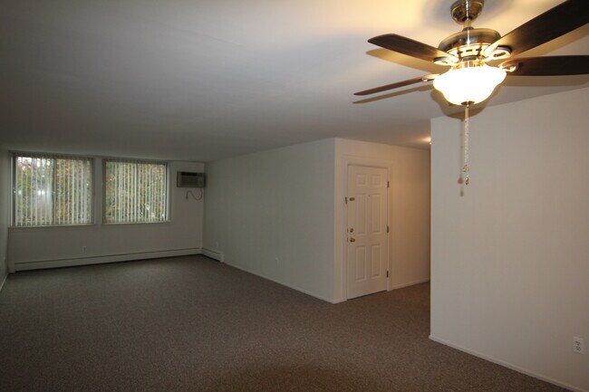 Living Room - 1807 Westgate Ave