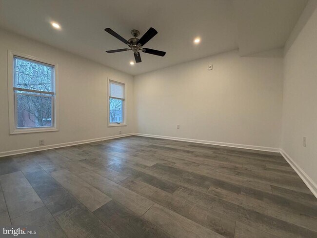 Building Photo - 45 E High St