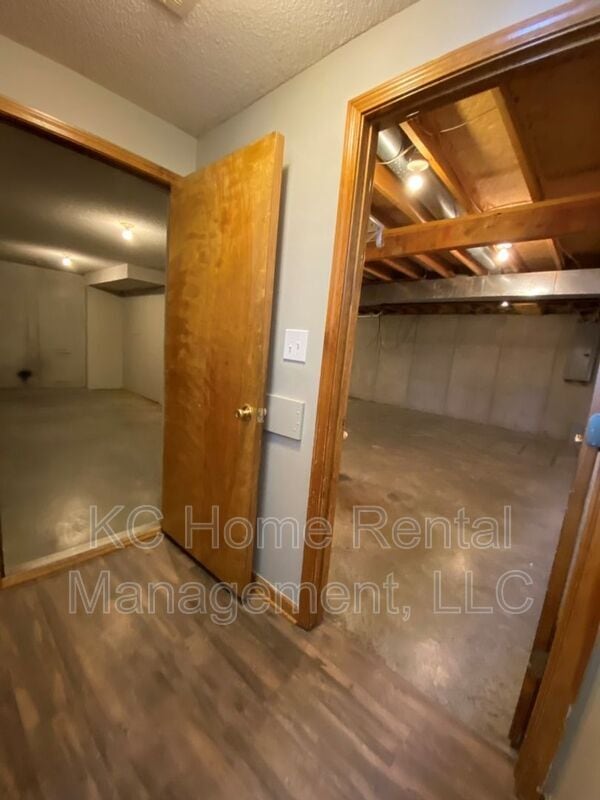 Building Photo - 605 Susanne Ct