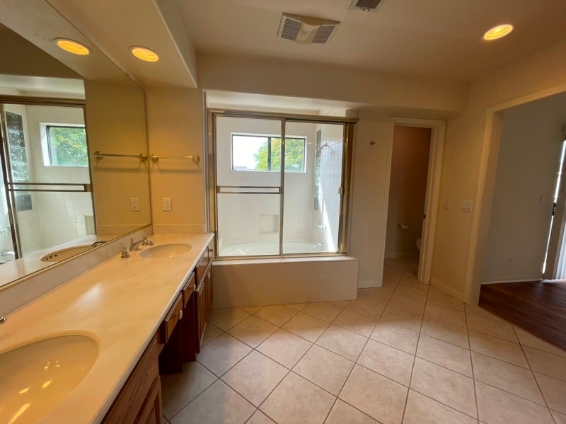Building Photo - 19 Tiburon Ct