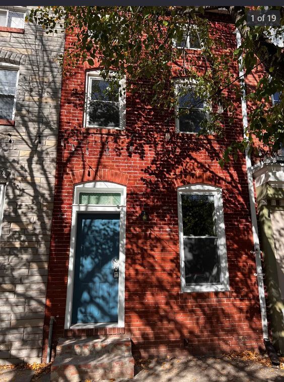 Building Photo - Gough