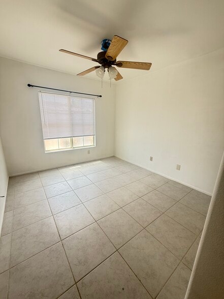 Building Photo - 78830 Wakefield Cir