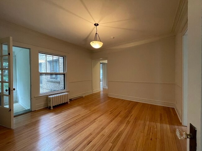 Building Photo - 1233 Judson Ave