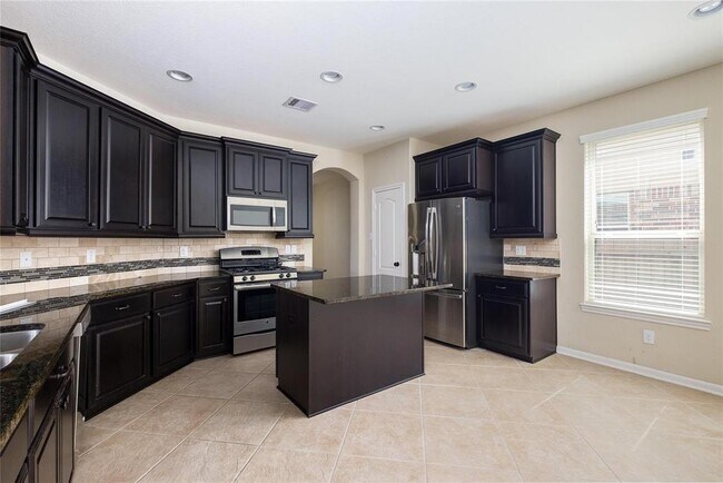 Building Photo - 28723 Mayes Bluff Dr