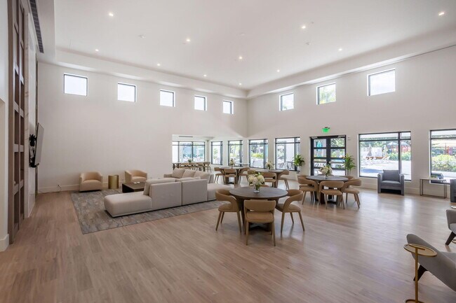 Building Photo - 2903 Banyan Blvd Cir NW