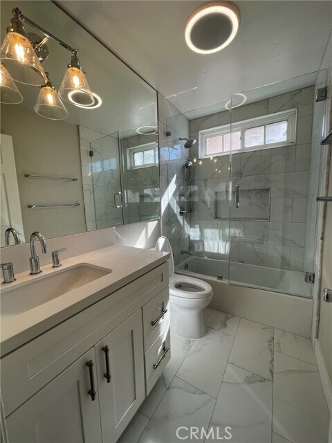 Building Photo - 765 Featherwood Dr