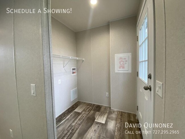 Building Photo - 209 Monterey Dr