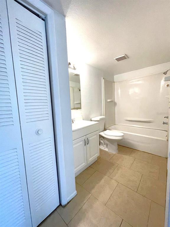 Building Photo - 2846 Somerset Park Dr
