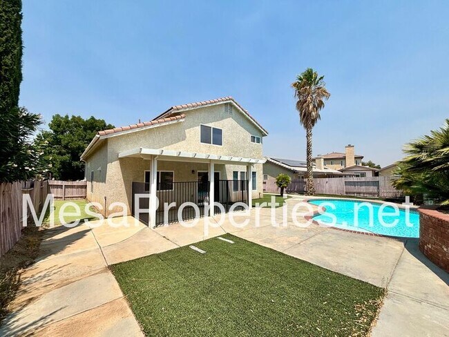 Building Photo - 14027 Silver Creek Way