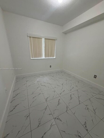 Building Photo - 7220 NW 114th Ave
