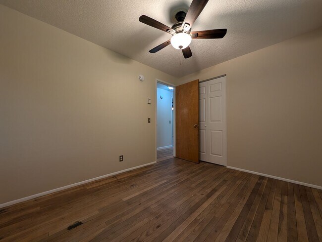 Building Photo - Charming 3-Bedroom, 1.5-Bath Home ~ Landscaping Provided!