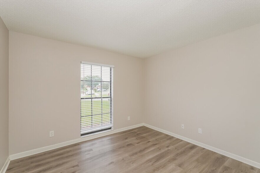 Building Photo - 936 Sunridge Point Dr