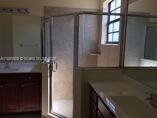Building Photo - 5906 NW 56th Pl