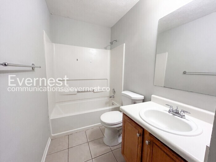 Building Photo - 3833 Conley Downs Dr