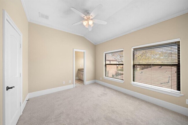 Building Photo - 4628 Beech St