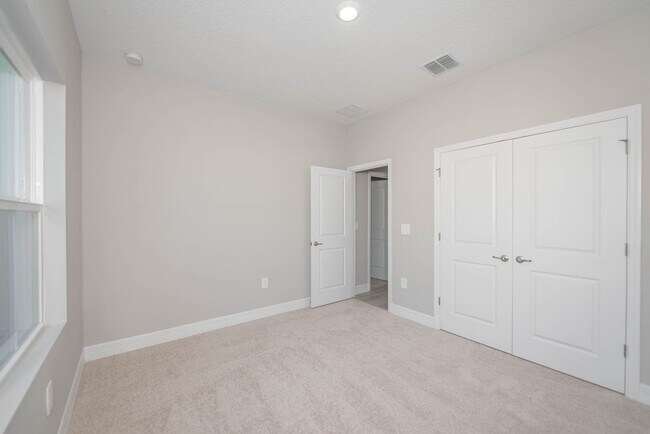 Building Photo - Peaceful and Private setting new construct...