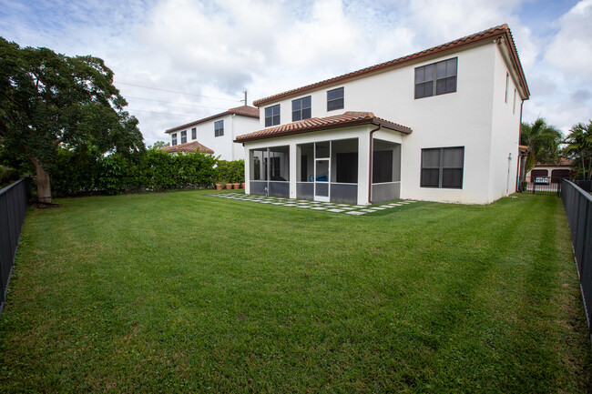 Building Photo - 6478 Vireo Ct