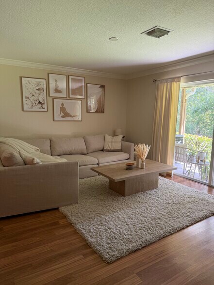 Primary Photo - 2759 SE Birmingham Dr