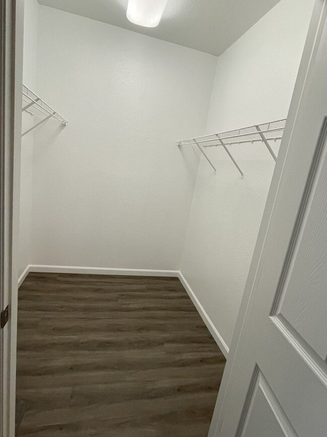 Building Photo - 10075 E Carolina Pl