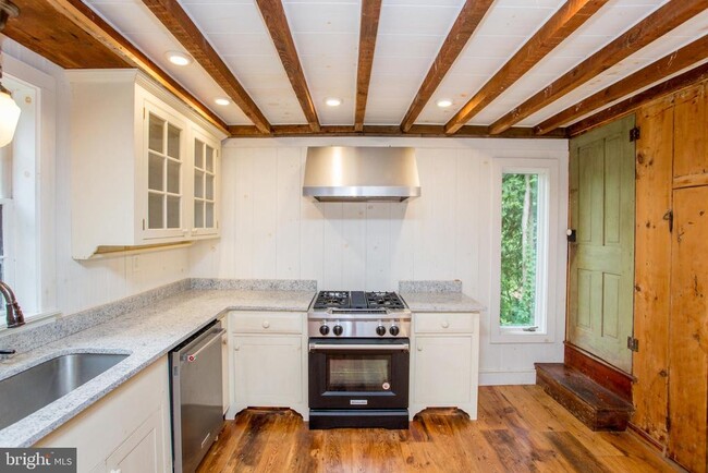 Building Photo - 3115 Gallows Hill Rd