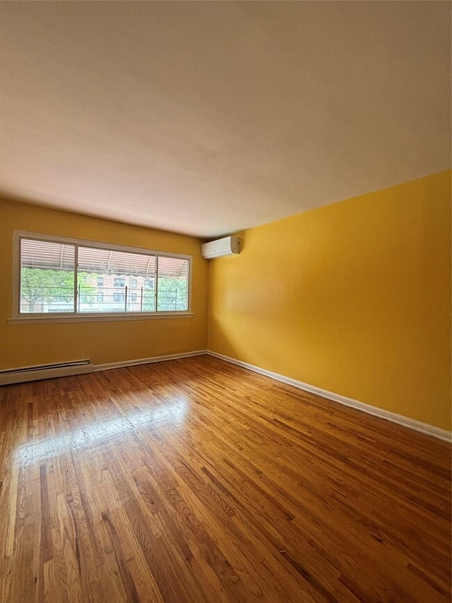 Building Photo - 659 Nereid Ave