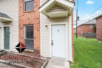 Building Photo - 2 Bed, 1.5 Bath located off of Brightside ...
