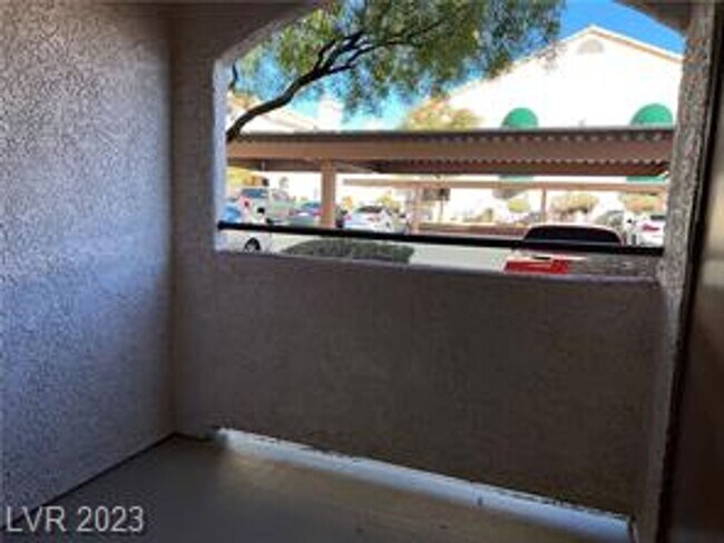 Building Photo - 7570 W Flamingo Rd