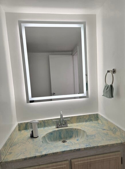 Building Photo - 2935 NE 163rd St