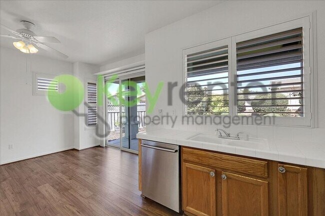 Building Photo - 2532 Woodacre Ln