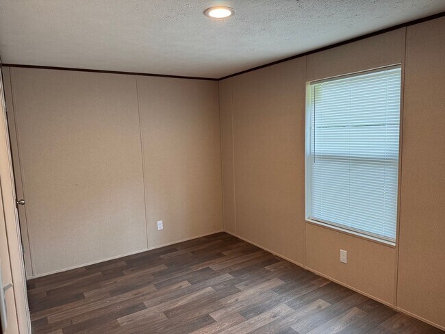 Building Photo - BRAND NEW 3 BED, 2 BATH MOBILE HOME!