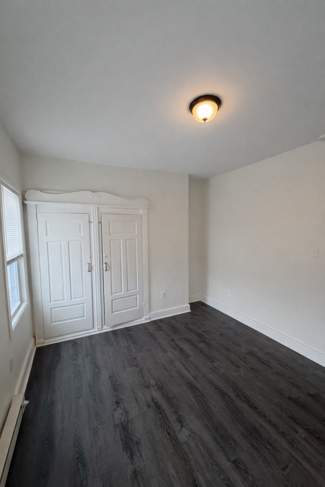 Building Photo - 52 N Dewey St