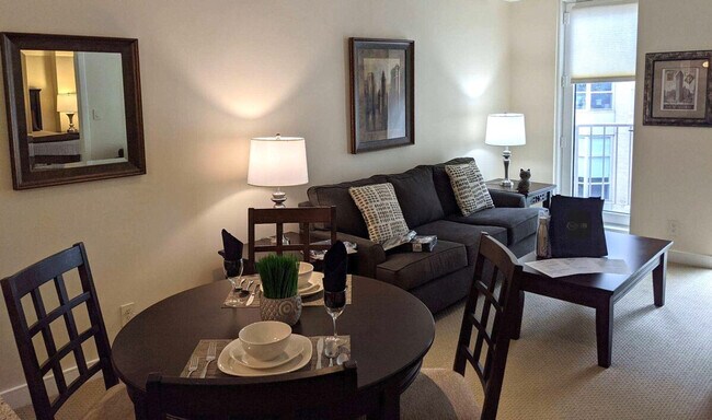 Primary Photo - 699 E St NW