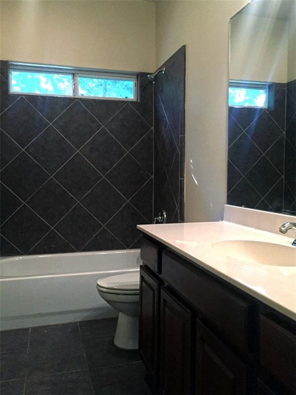 Building Photo - 6015 Ponca St