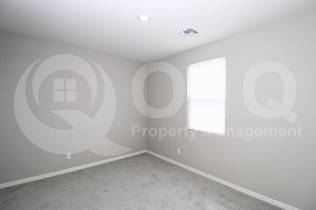 Building Photo - 17221 N 9th Pl