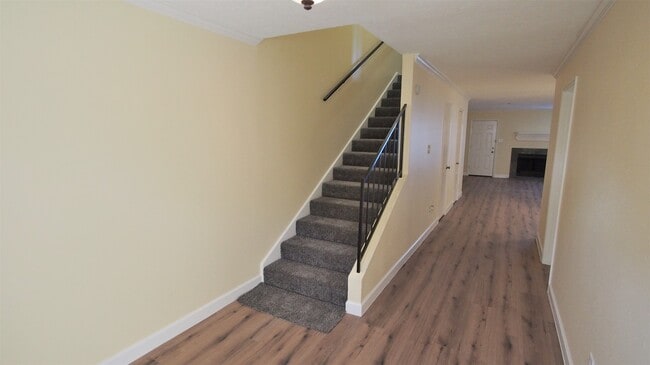 Building Photo - 15312 Gorham Dr