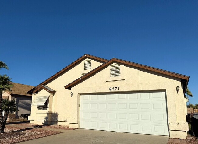 Building Photo - "Charming 3-Bed Oasis with Scenic Views in...