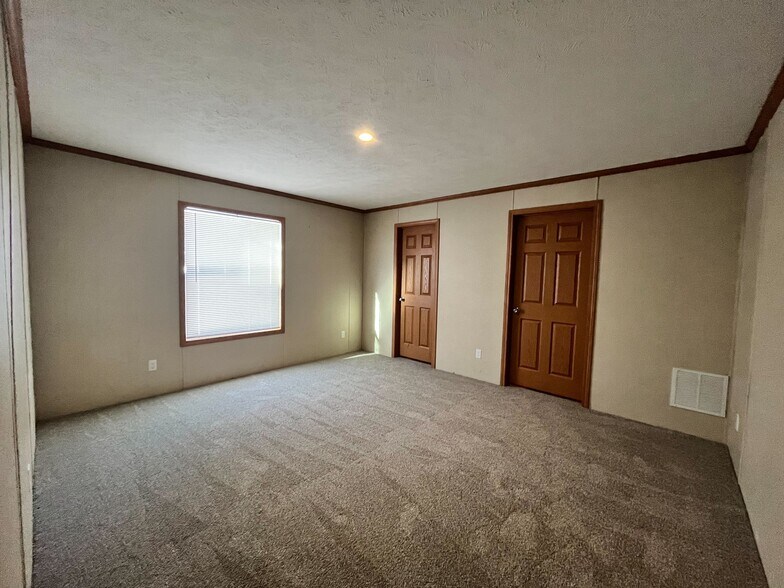 Building Photo - 1428 Georgia St