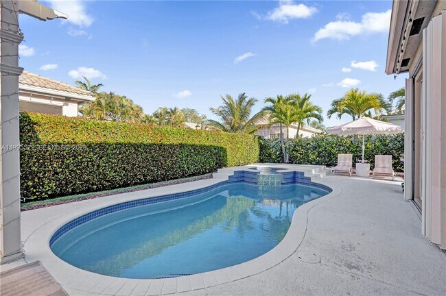 Building Photo - 6928 NW 33rd St