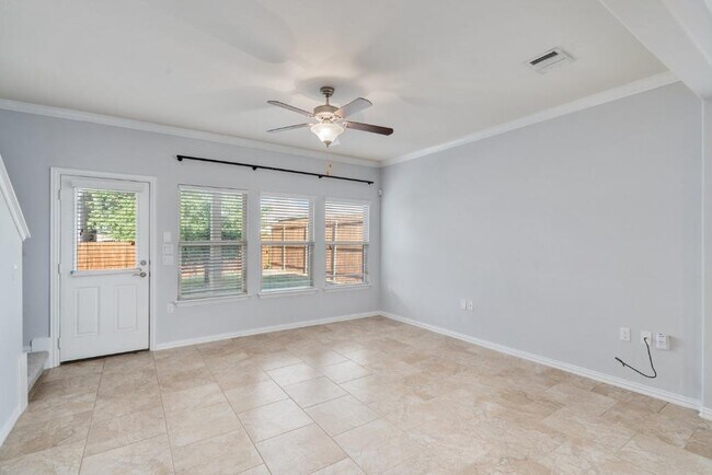 Building Photo - 5704 Arbor Hill Ln