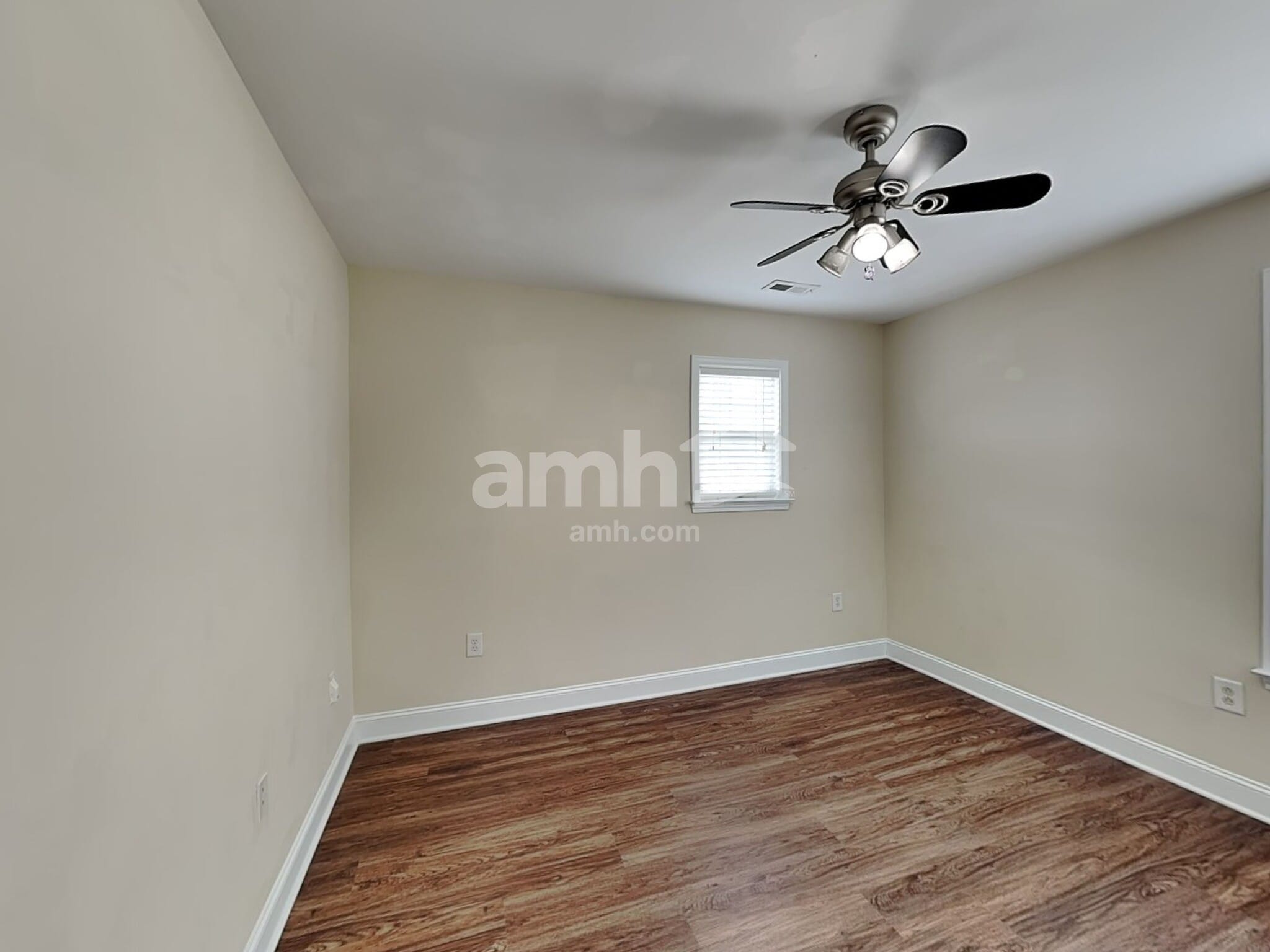 Building Photo - 419 Annaberg Ln