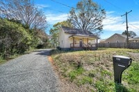 Building Photo - Beautiful Ranch Home in Mooresville!