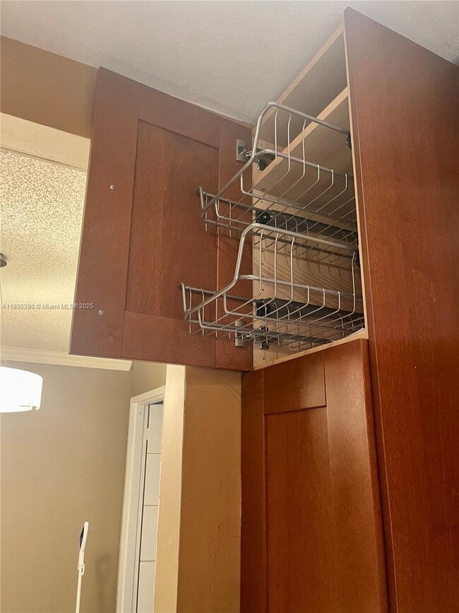 Building Photo - 16919 N Bay Rd