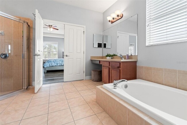 Building Photo - 2330 Nesslewood Dr