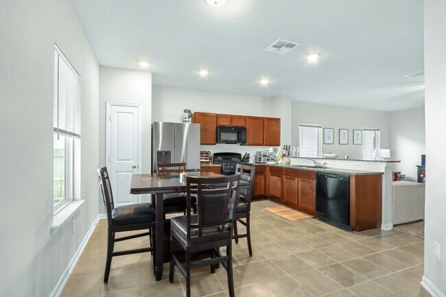 Building Photo - 8903 Grey Elm