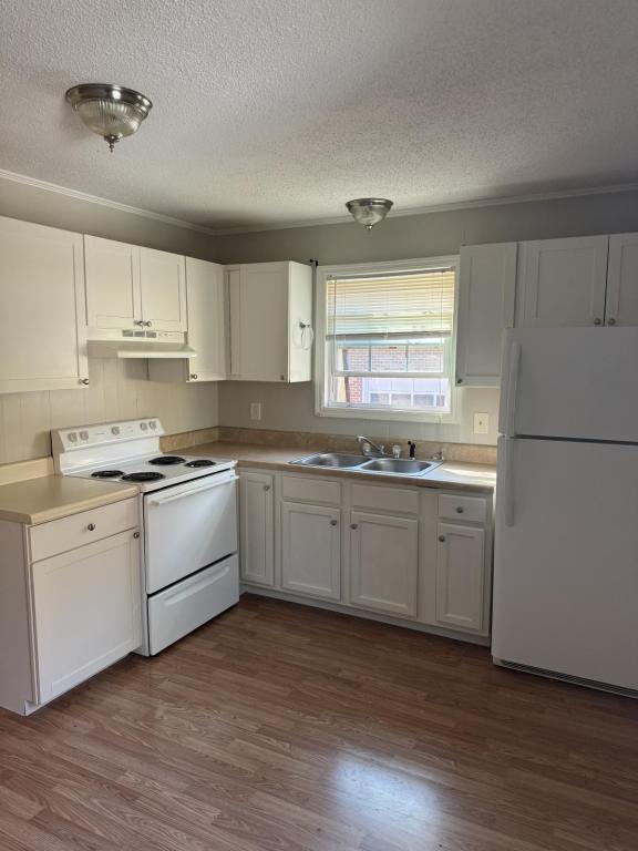 Primary Photo - 2030 Ridgeview Dr NW